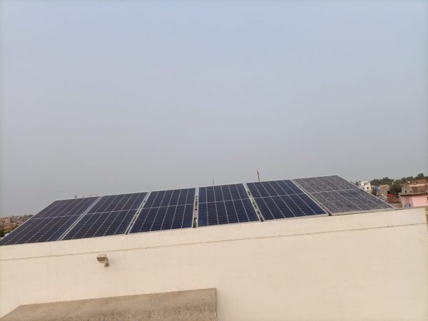 5 Kw Off Grid Hybrid System with Inverex Yukon - Image 5